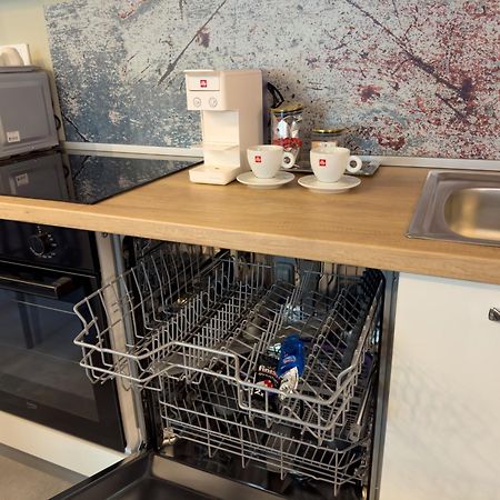 צליה Apartments Adamas מראה חיצוני תמונה