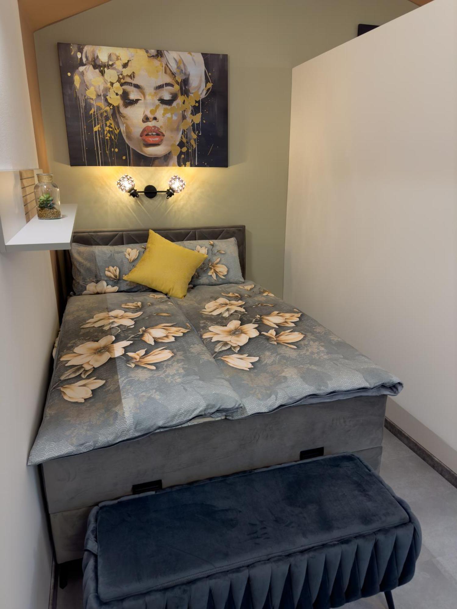צליה Apartments Adamas מראה חיצוני תמונה