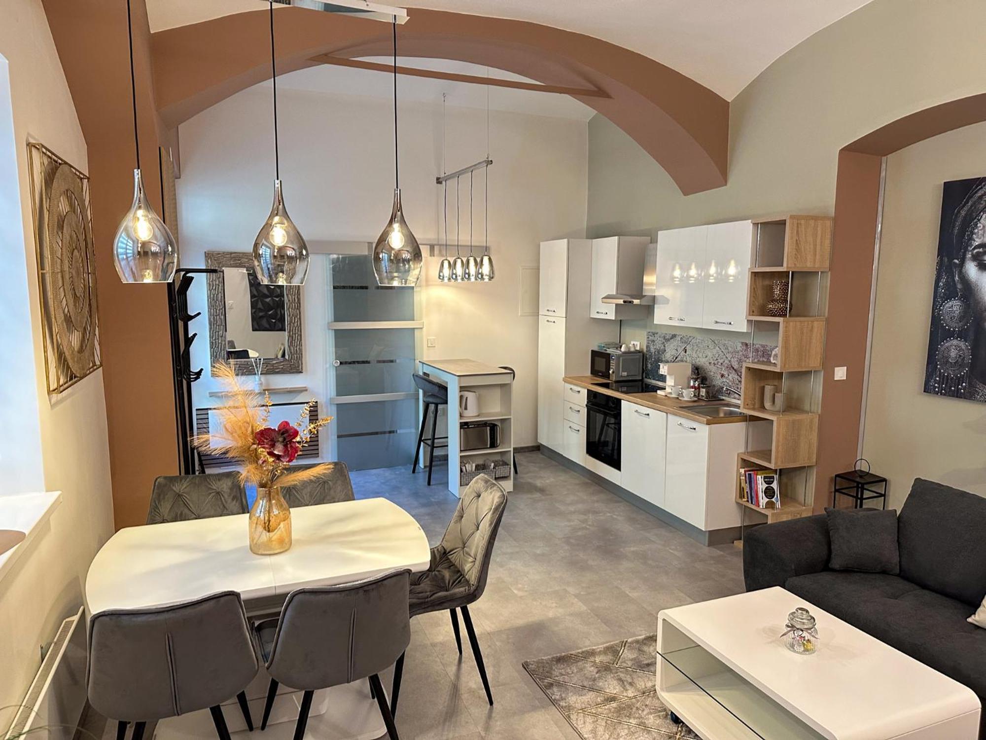 צליה Apartments Adamas מראה חיצוני תמונה