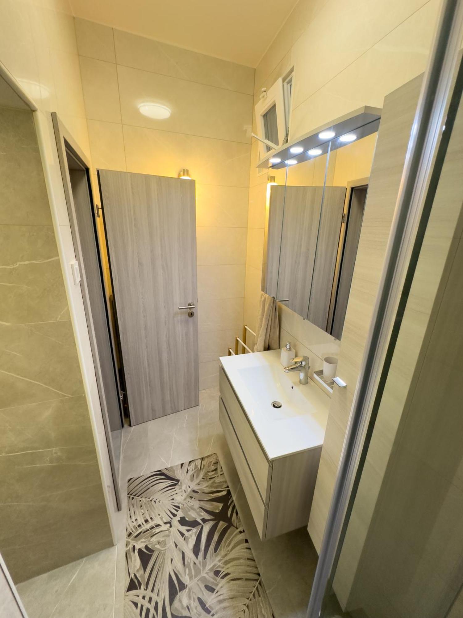 צליה Apartments Adamas מראה חיצוני תמונה